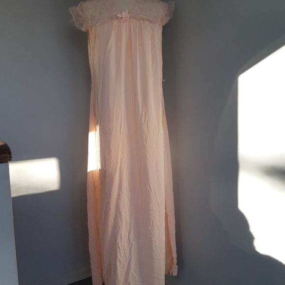 Vintage Desuged by Model Lingerie, Women's Sleepwear size S Pink whit embroidery - Picture 10 of 10